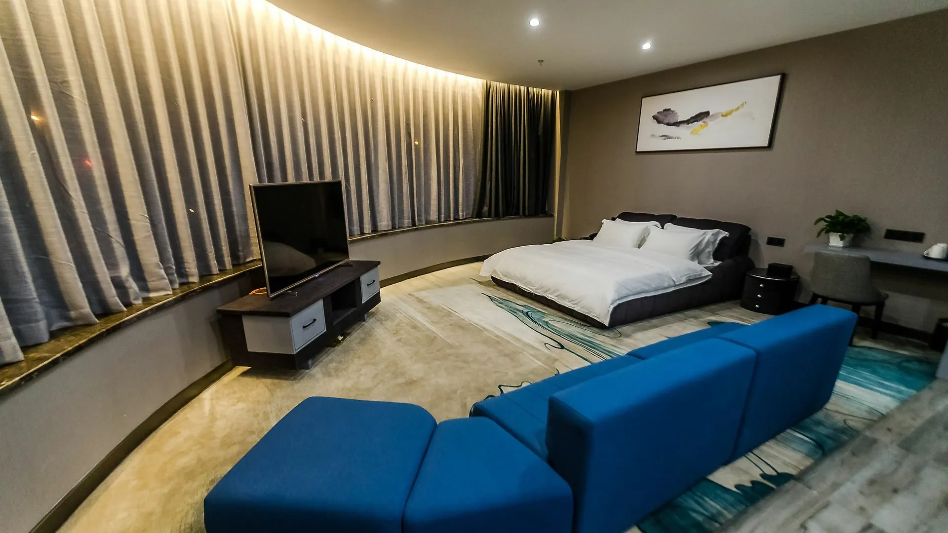 ***  Qianmo Art Hotel Luoyang  China