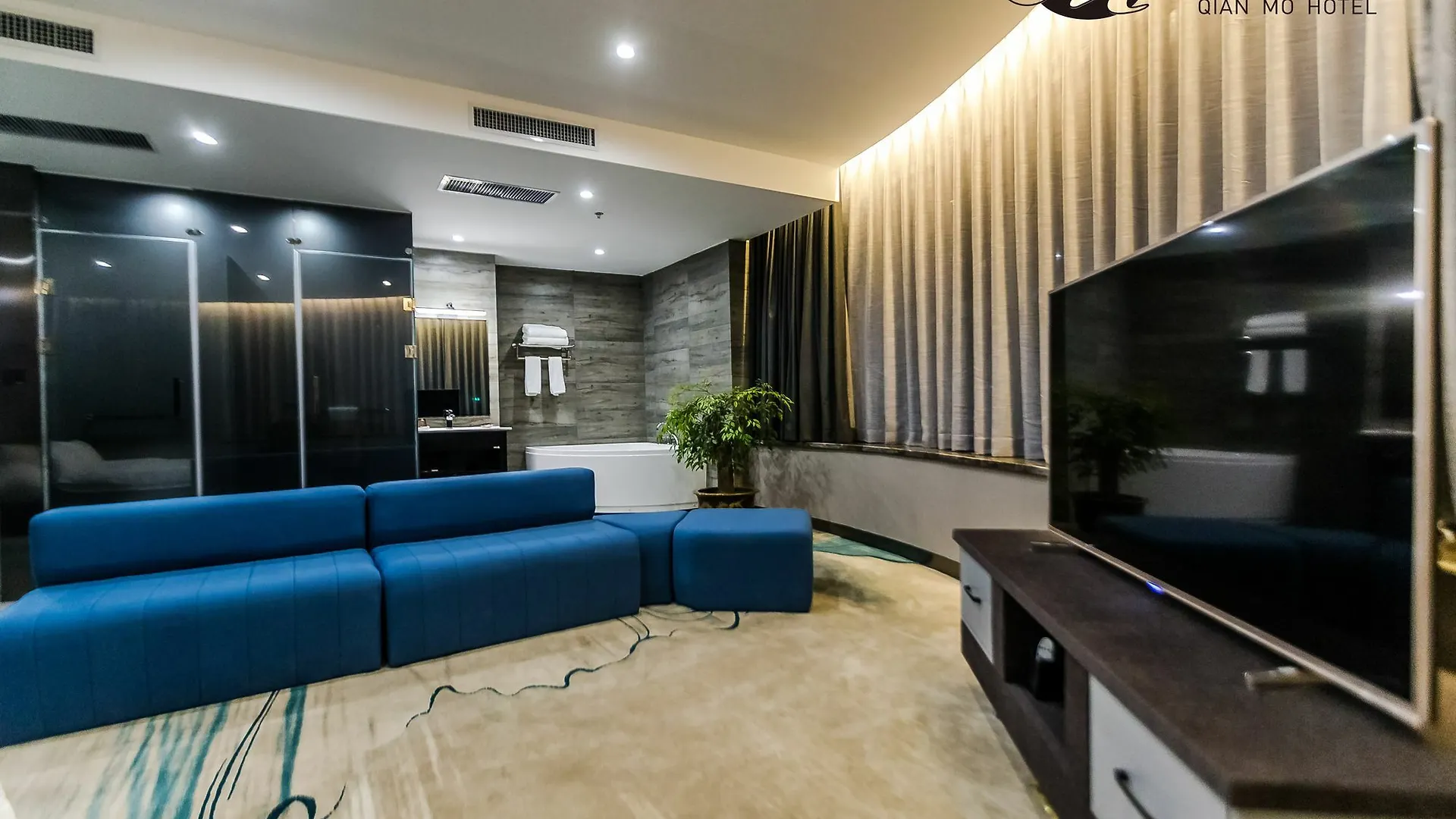 Qianmo Art Hotel Luoyang  3*, Luoyang (Henan)